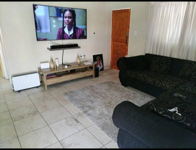 2 BEDROOM HOUSE FOR SALE IN FREEDOM PARK A